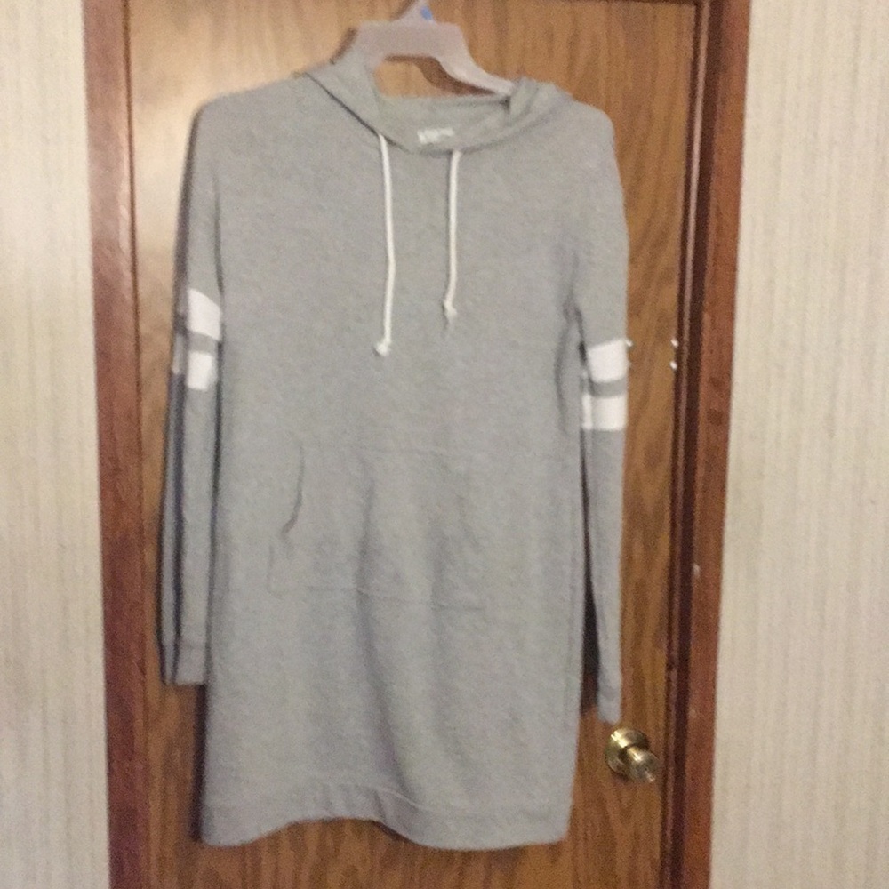 Love fire sweatshirt dress size Large (G)